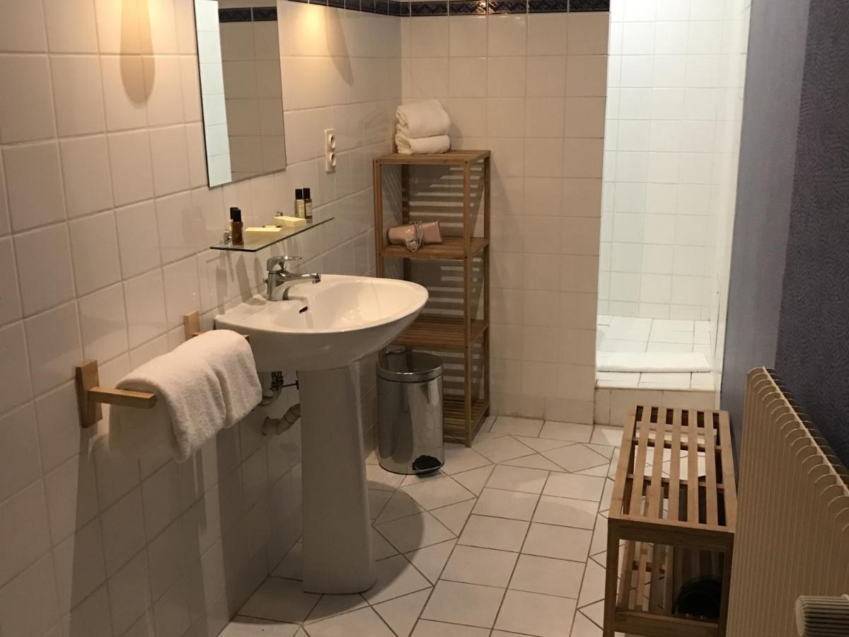 La Poterne Villa Бон Екстериор снимка